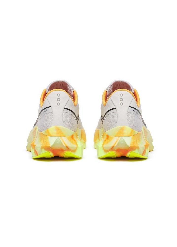 SAUCONY ENDORPHIN PRO 4 M