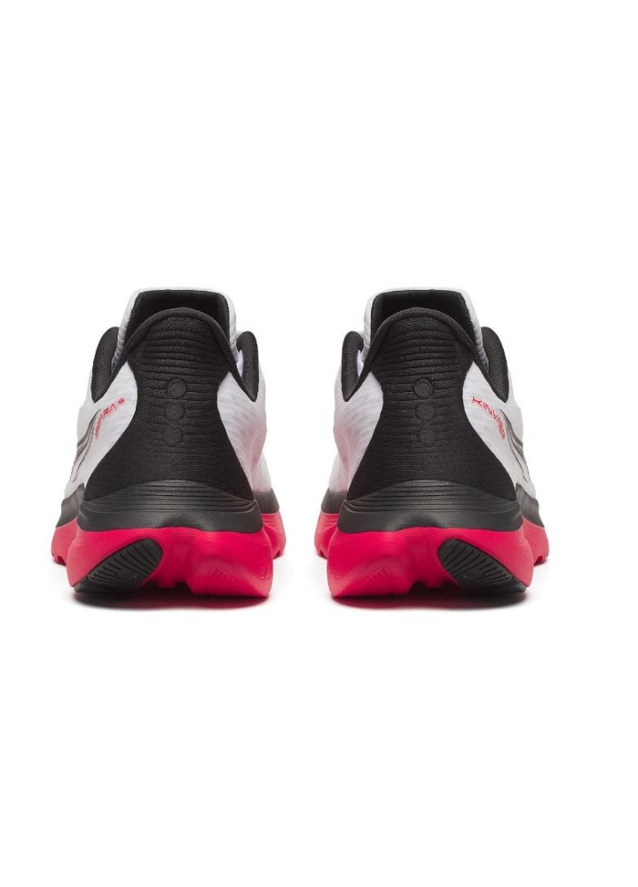 SAUCONY KINVARA 16 M