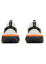 HOKA STINSON 8 M